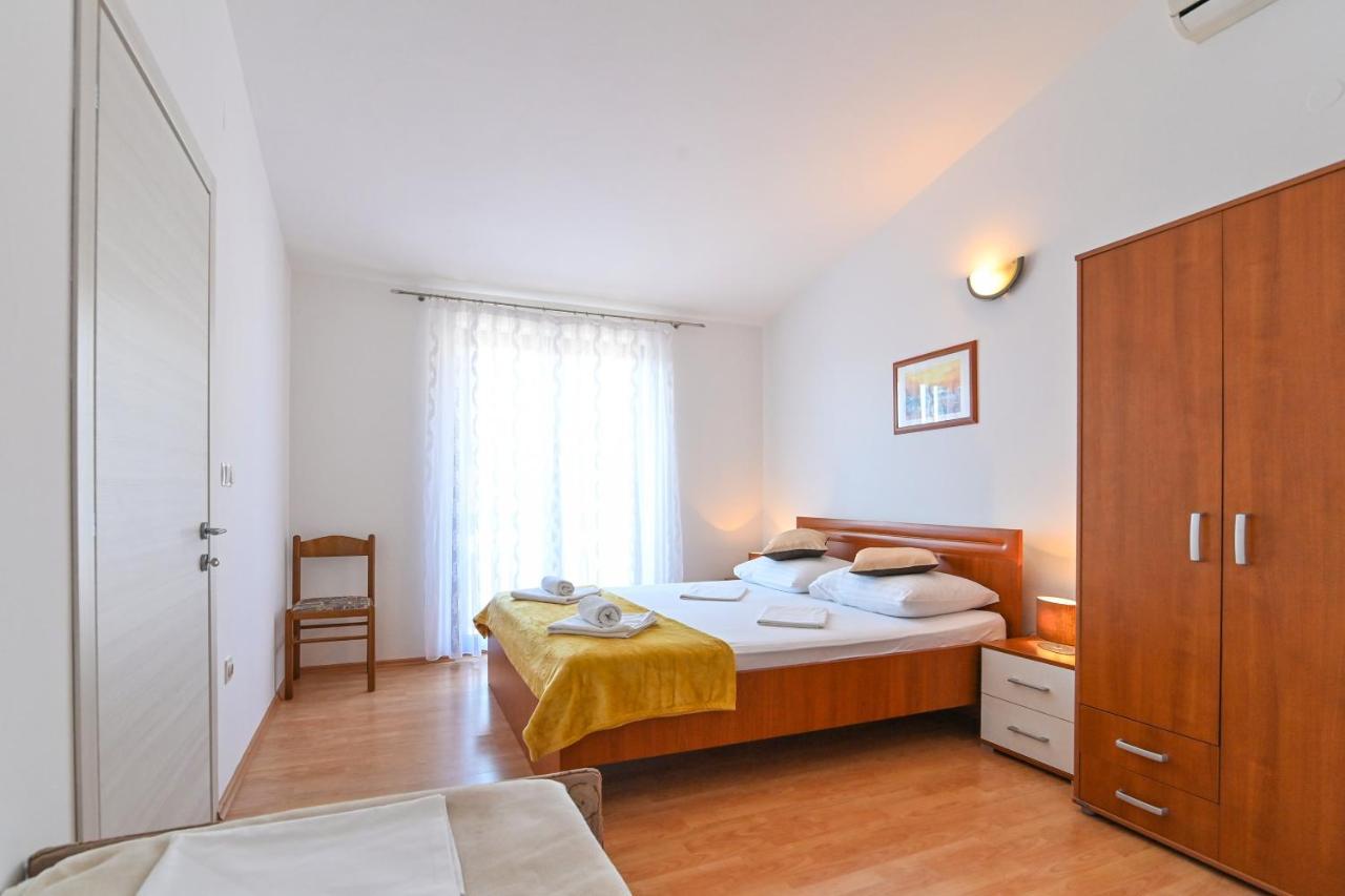 Apartments Andrea I Baska  Exterior photo