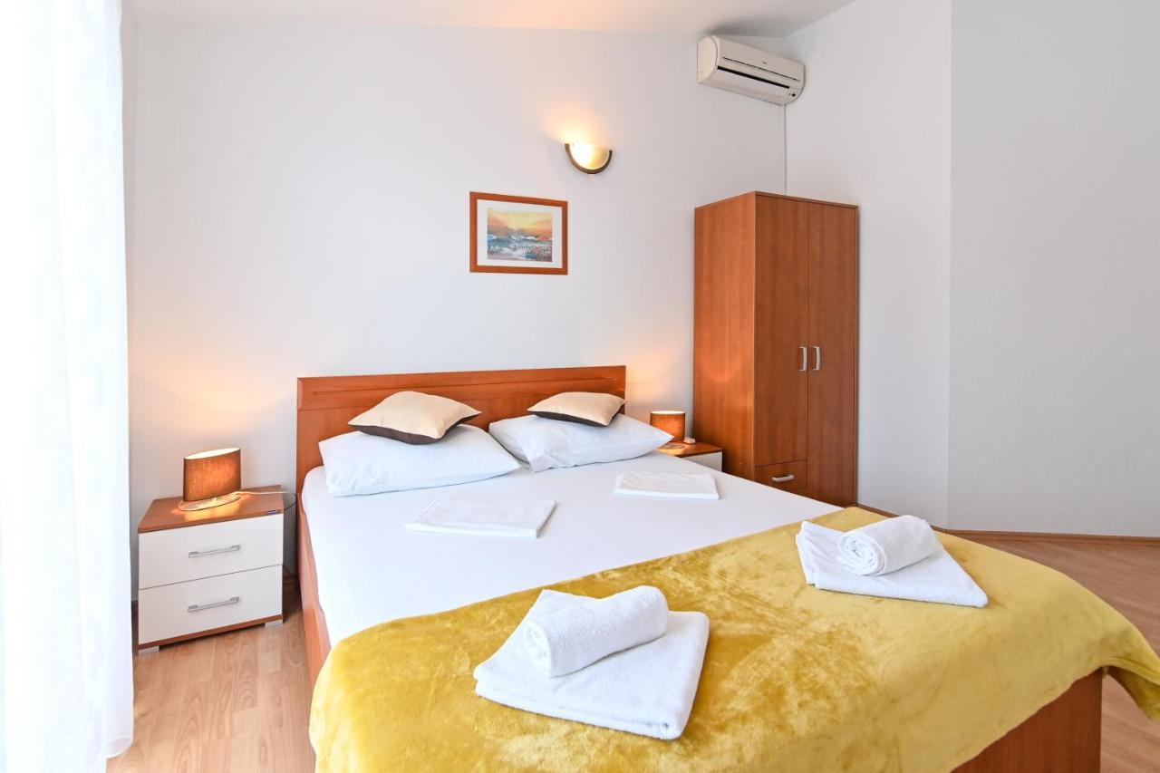 Apartments Andrea I Baska  Exterior photo